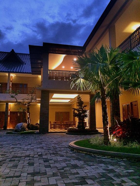 Syailendra Hotel Syariah Jepara Eksteriør bilde